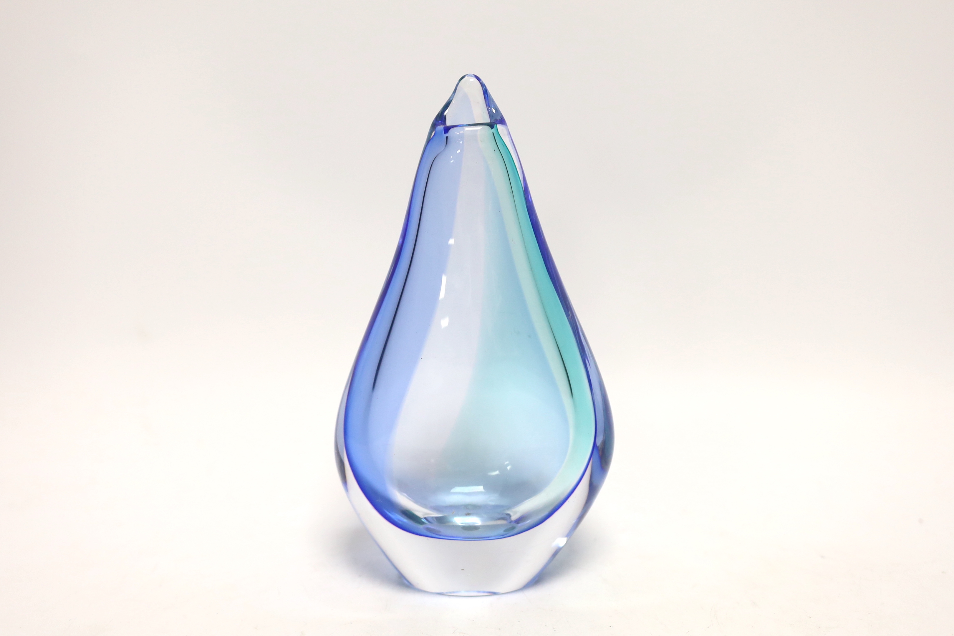 An art glass vase, possibly Murano, 15cm high